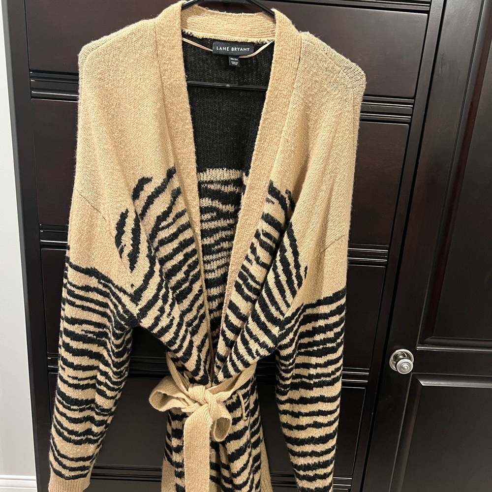 Lane Bryant 22/24 animal print tiger open front cardigan with belt